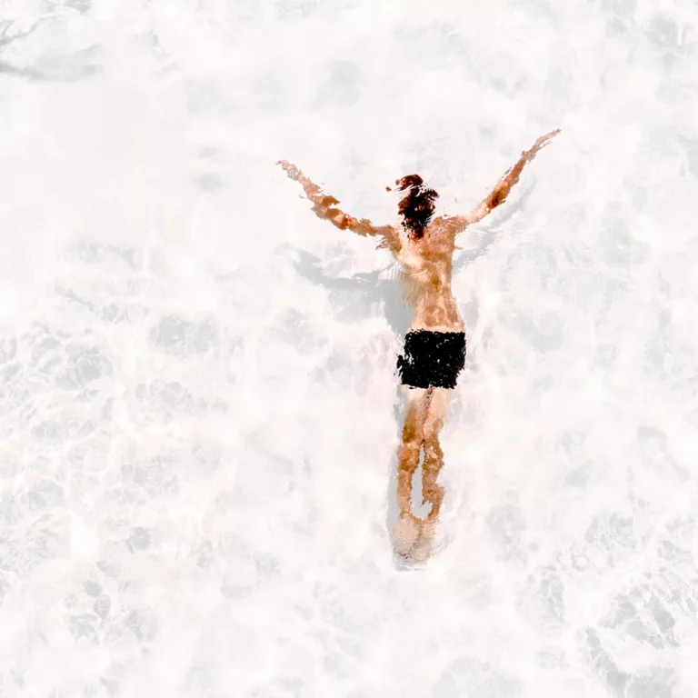 Marc Josse - pool 6 |
Galerie Wallpepper Photographie d art 
