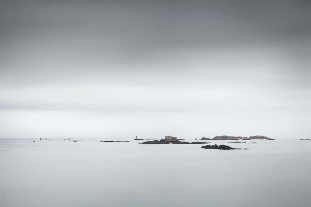 Galerie Wallpepper Photographie d art - ©marc josse - Cesure - Harbour - photo pose longue Dinard